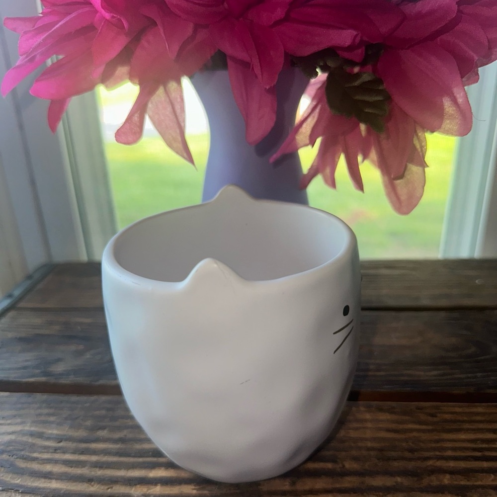 White Ceramic Cat Face Mug - 18 ounce - NWT - Picture 4 of 6